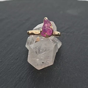Sapphire tumbled yellow 18k gold Solitaire pink tumbled gemstone ring 2797