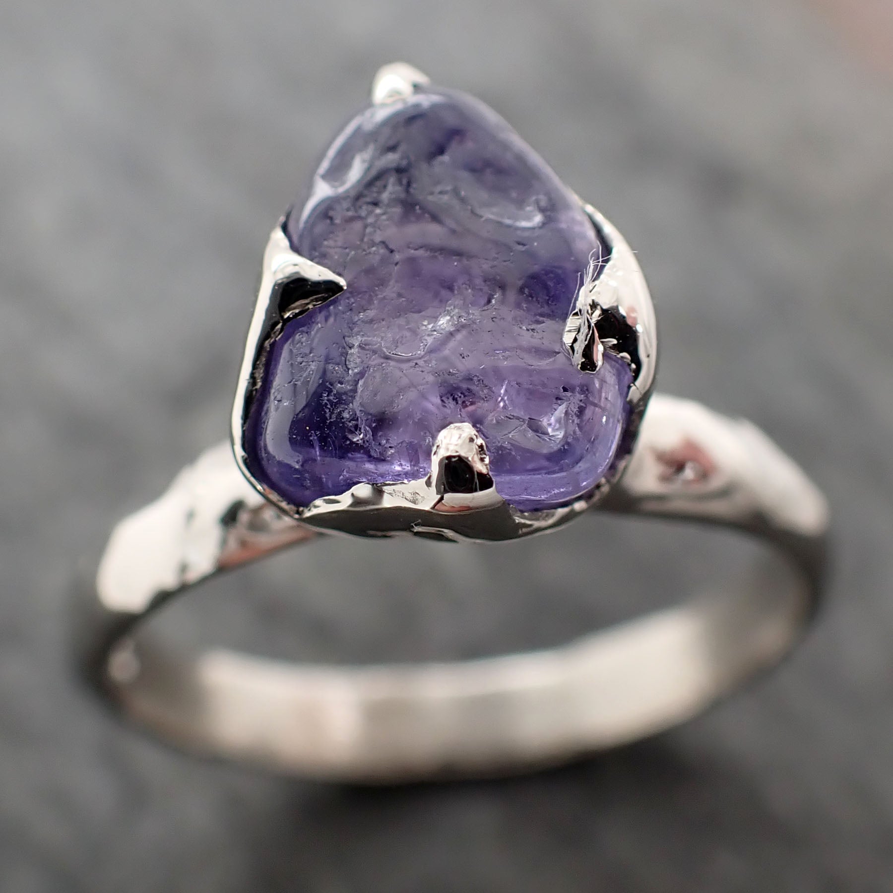 Sapphire Purple tumbled White 14k gold Solitaire gemstone ring 2851