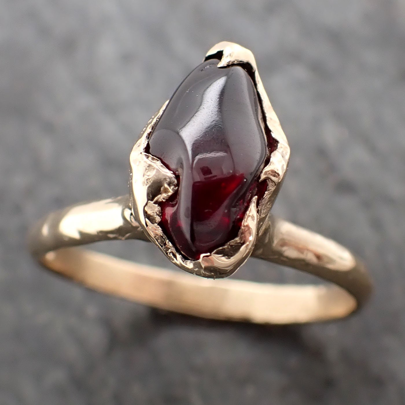 Garnet tumbled red wine 14k gold Solitaire gemstone ring 3263