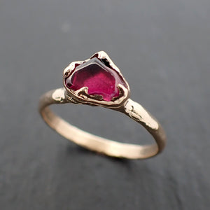 Garnet tumbled red 14k gold Solitaire gemstone ring 3488