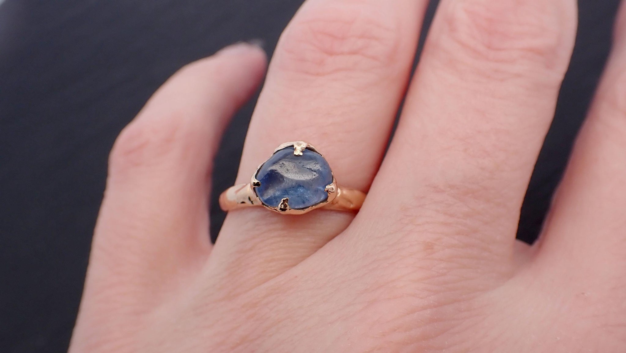 Sapphire tumbled yellow 18k gold Solitaire blue tumbled gemstone ring 3563