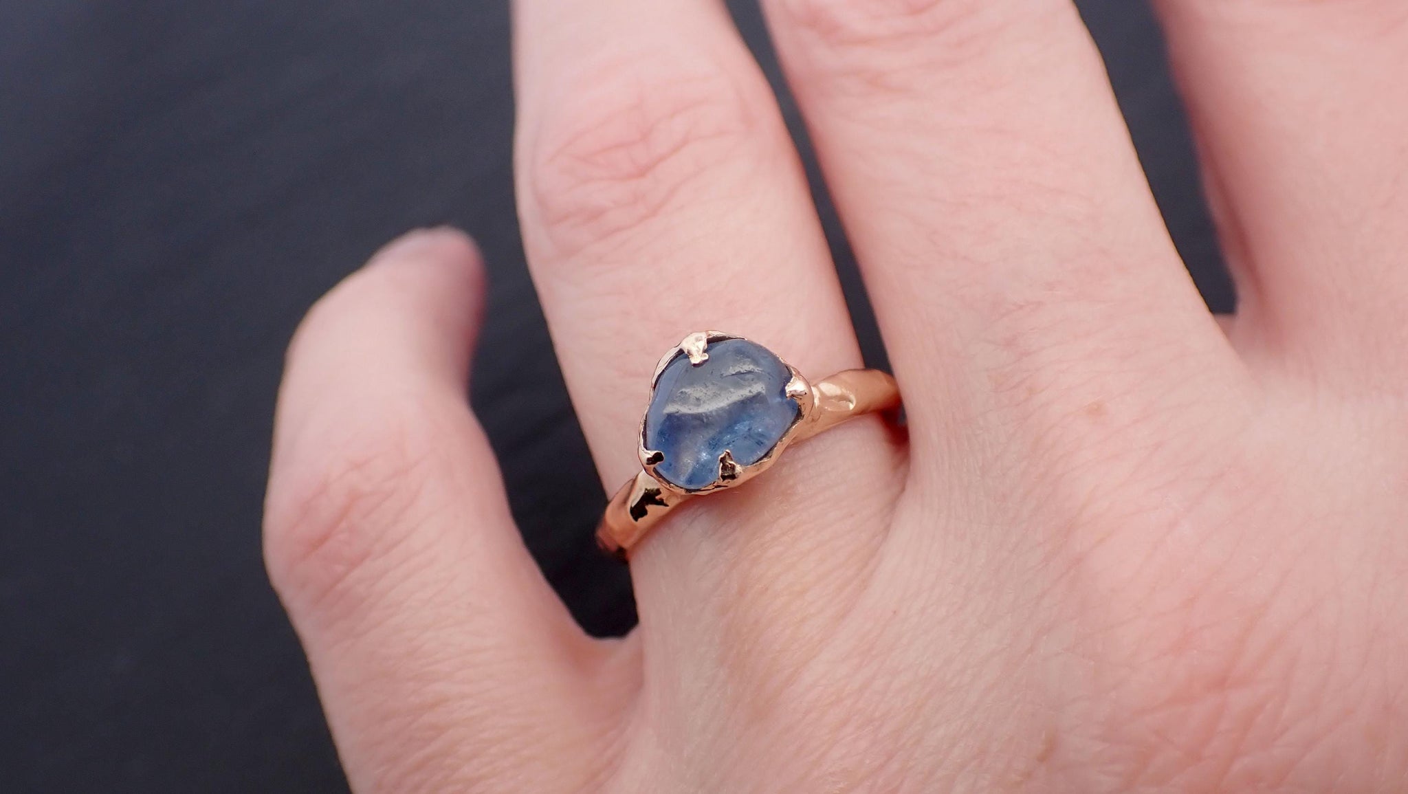 Sapphire tumbled yellow 18k gold Solitaire blue tumbled gemstone ring 3563