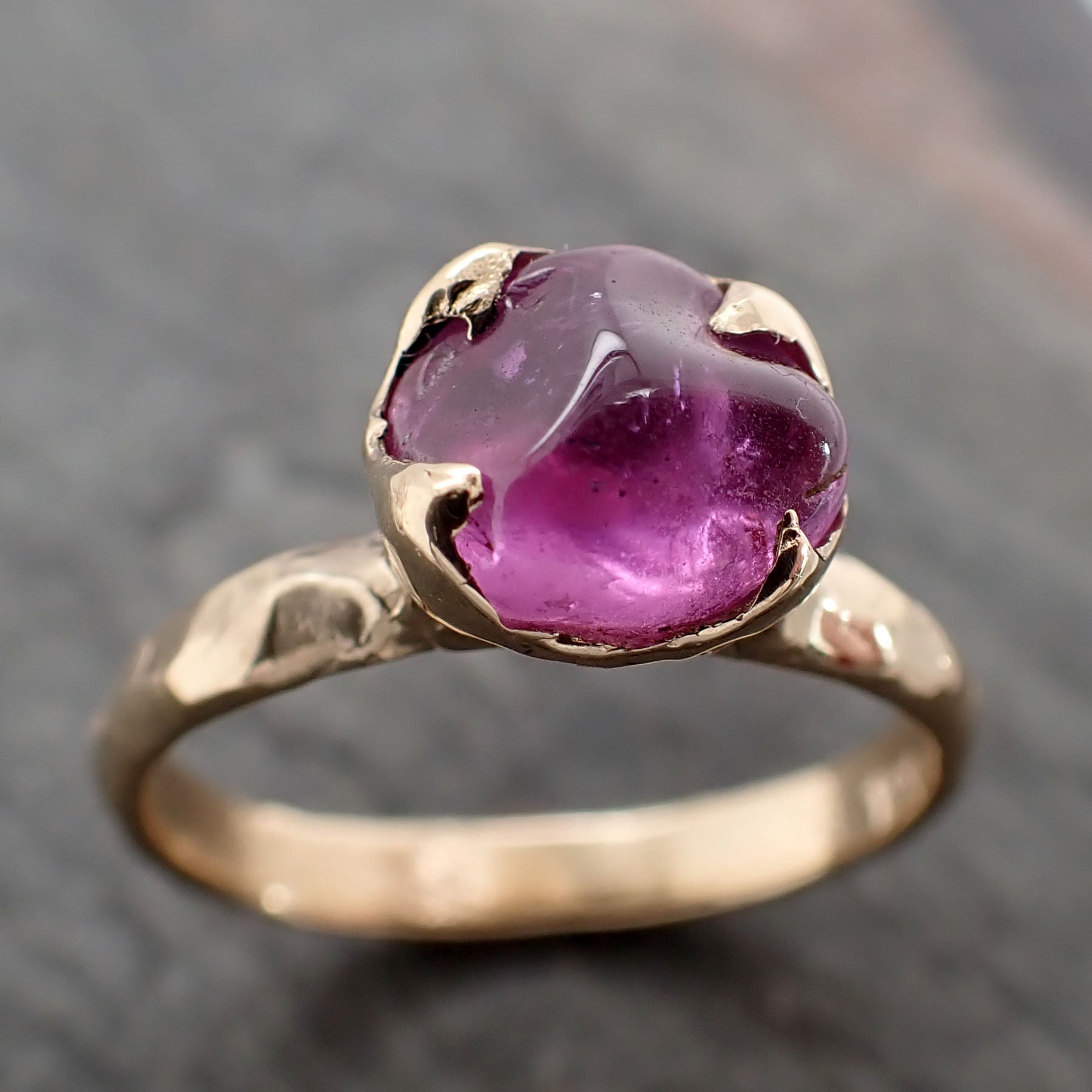 Sapphire Pebble candy 18k yellow gold Solitaire pink polished gemstone ring 2810