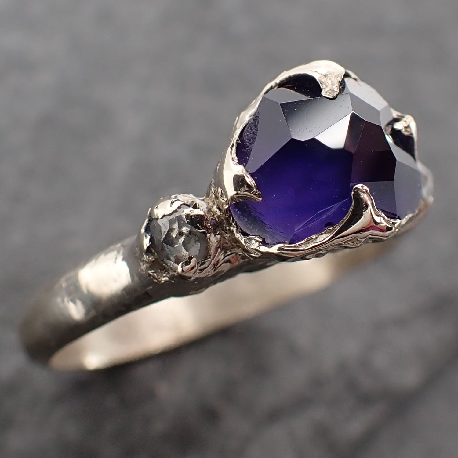 Partially Faceted Purple Sapphire side diamonds Multi stone 18k White Gold Engagement Ring Wedding Ring Custom Gemstone Ring 2472