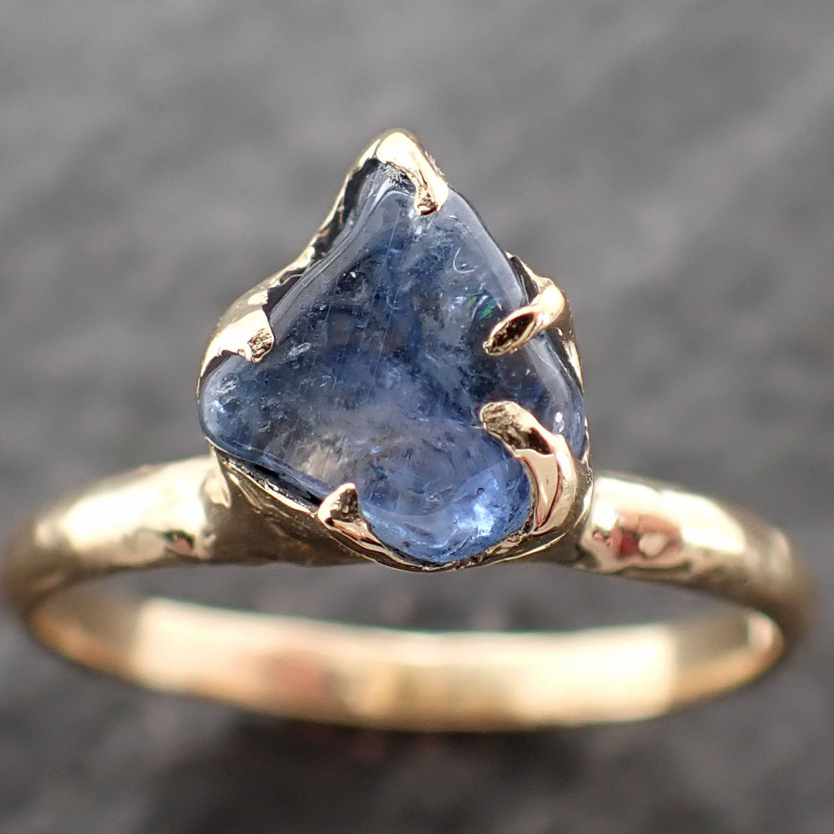 Sapphire Pebble candy blue polished 18k yellow gold Solitaire gemstone ring 2636