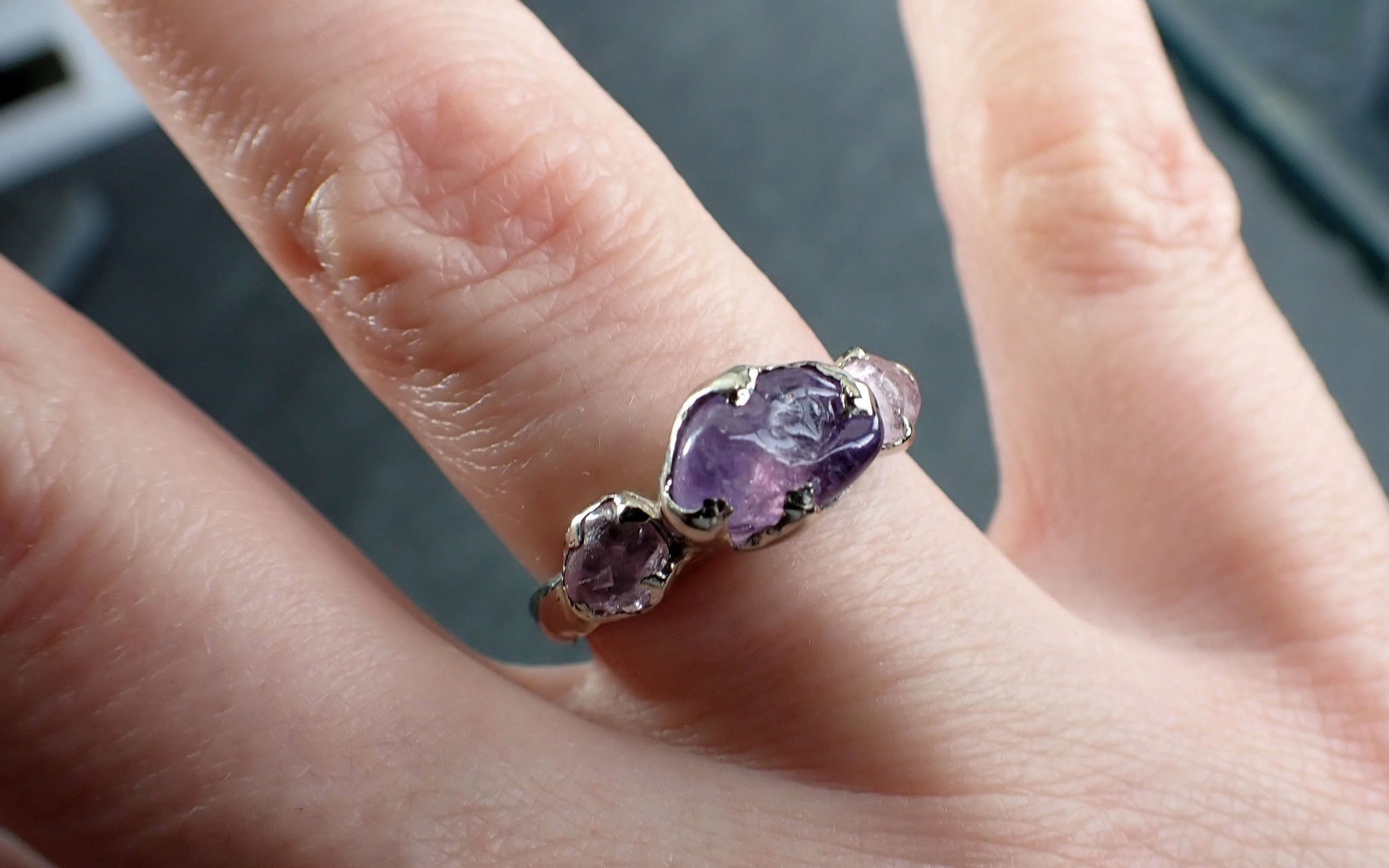 Pink purple Sapphire tumbled polished White 14k gold multi stone gemstone ring 2904