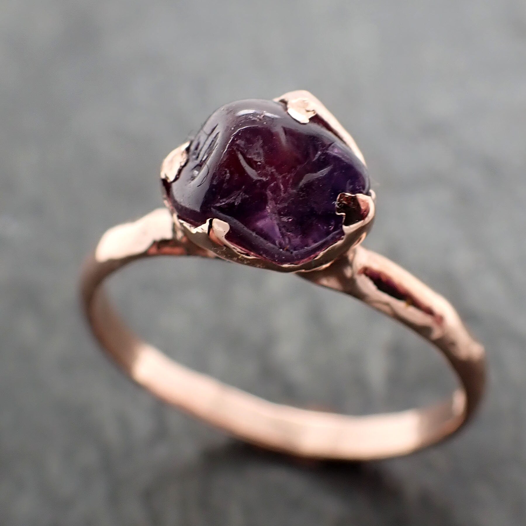 Sapphire Pebble Purple polished 14k Rose gold Solitaire gemstone ring 2897
