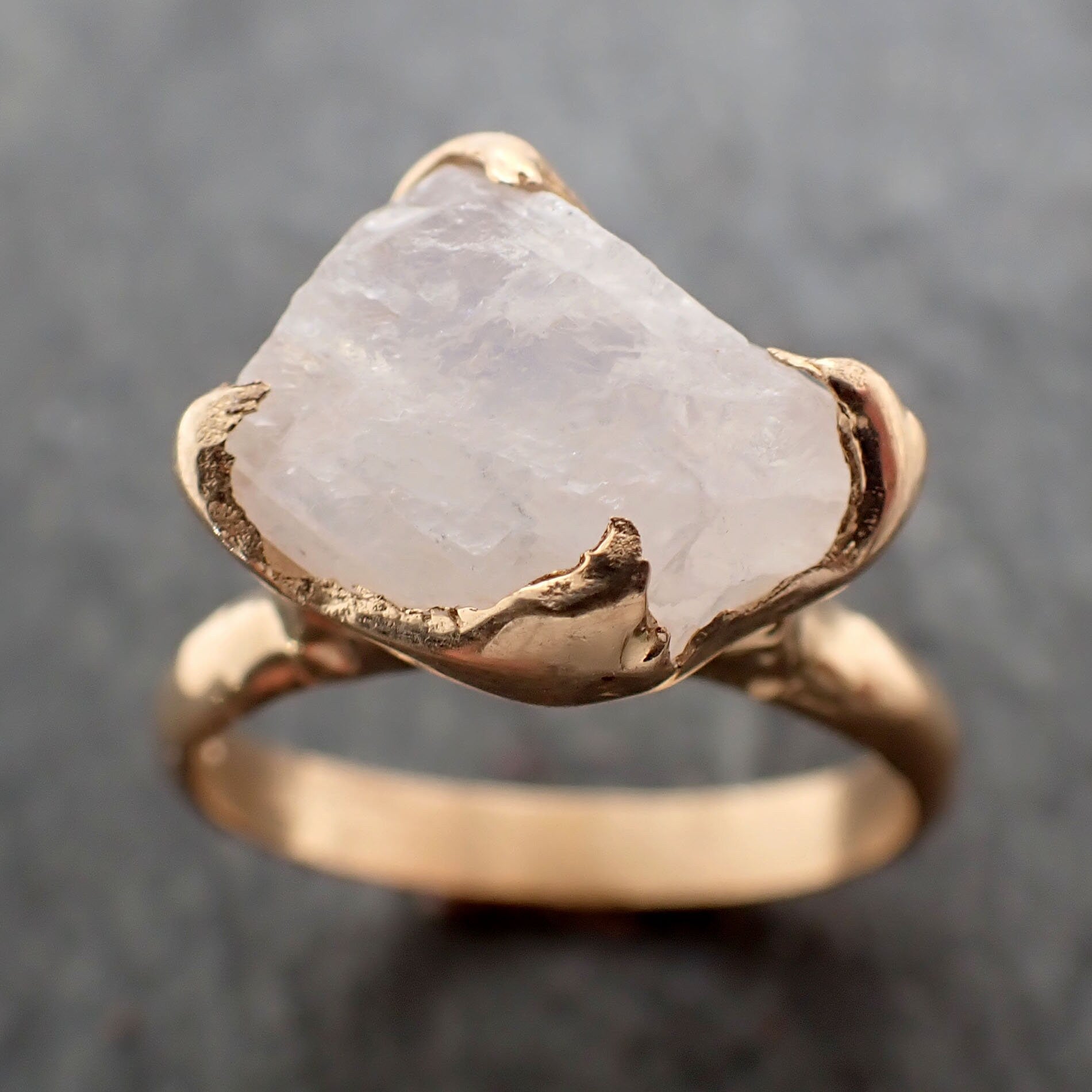 mekanisme Danmark Terapi Rough Moonstone 14k Yellow Gold Ring Gemstone Solitaire recycled state – by  Angeline