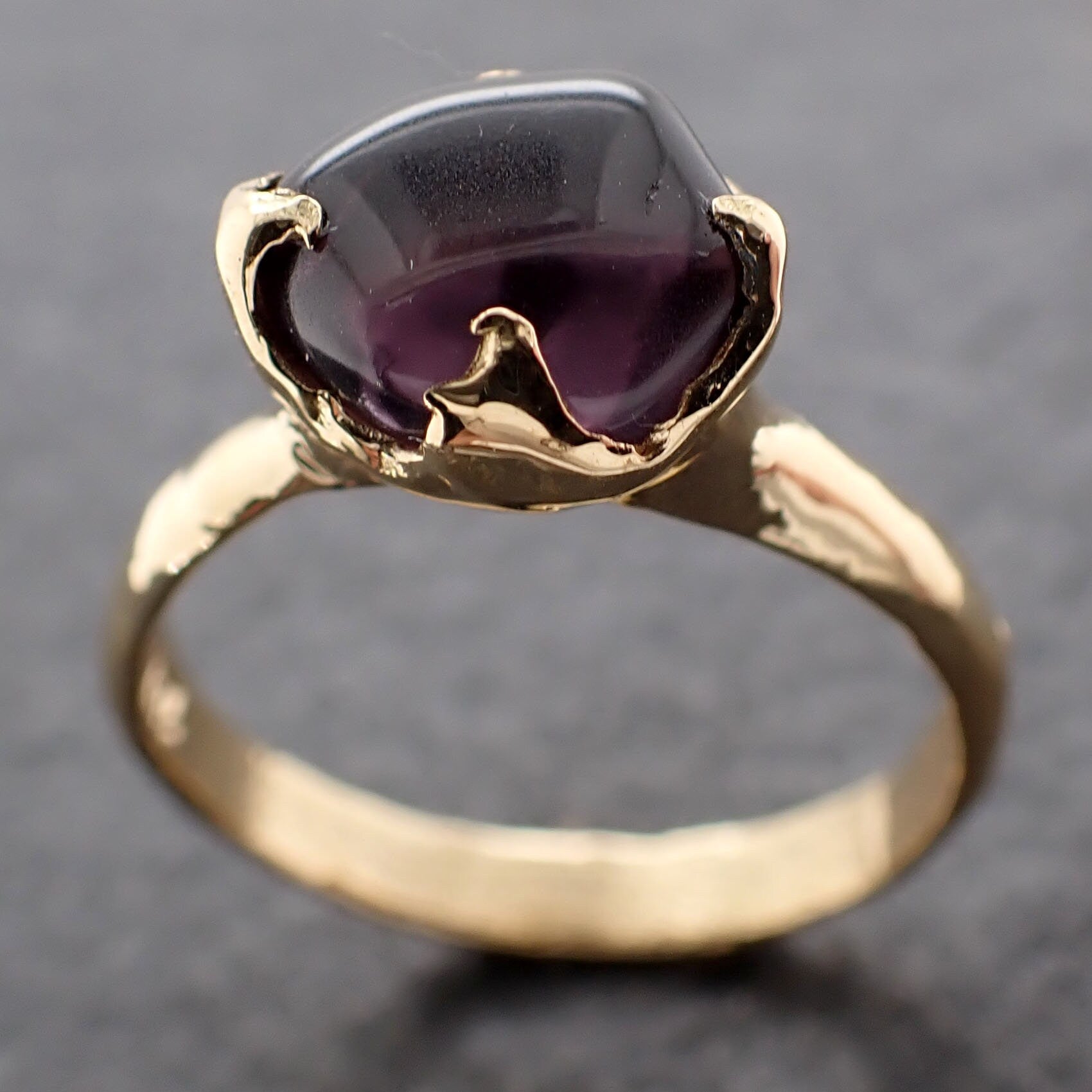 Tumbled purple Garnet 14k gold Solitaire Cocktail Statement gemstone ring 3059